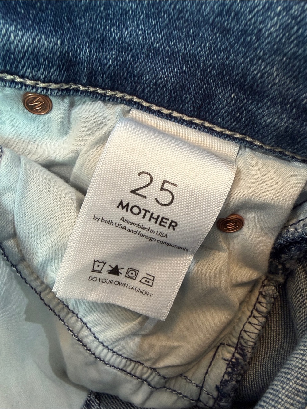 MOTHER Jeans Mid Rise Dazzler Crop Fray Size 25 We’re All In This Together Wash - Picture 9 of 11